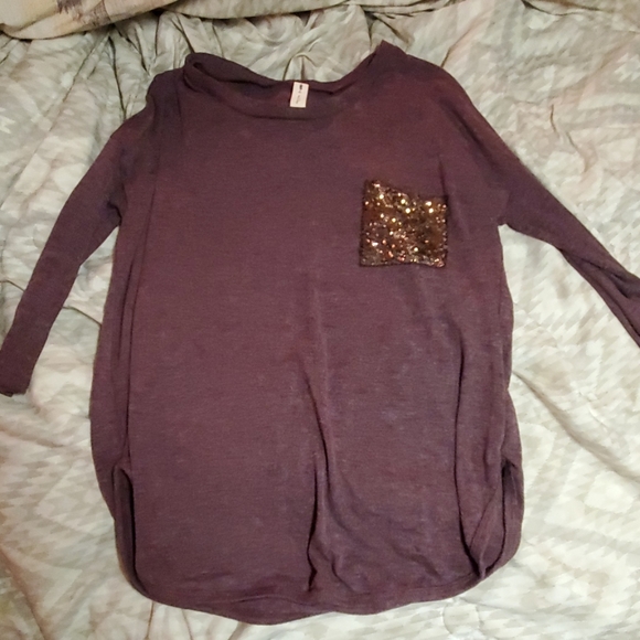 Sweater - Picture 1 of 3